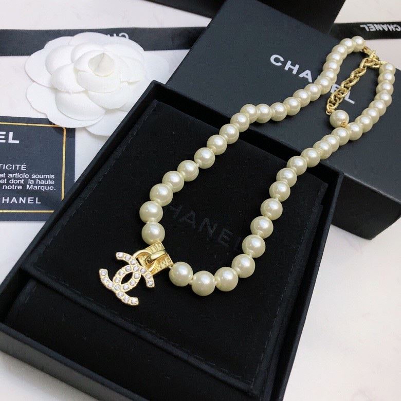 Chanel Necklaces